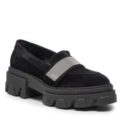 Chaussures Basses Carinii B8054 H20-000-000-F12