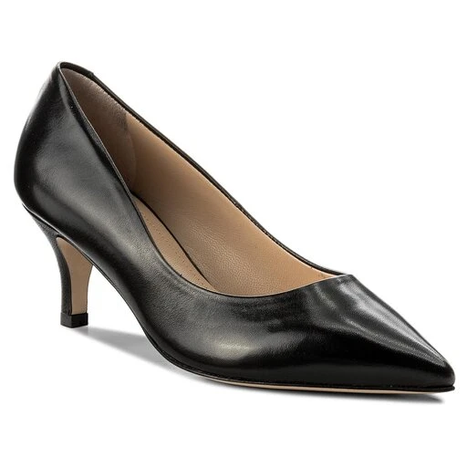 Chaussures Basses Solo Femme 48901-02-A19/E45-04-00 Noir 1 Chaussures Basses Solo Femme 48901-02-A19/E45-04-00 Noir